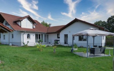 Einfamilienhaus mitten im Grünen