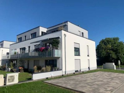 Tolles Penthouse mit Süd-Dachterrasse, auf einer Ebene, Aufzug und 2 Tiefgaragenstellplä