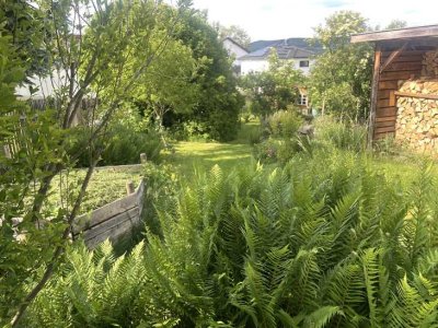 Besondere Immobilie mit großem Garten