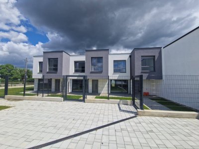 MODERN, MASSIV &amp; HOCHWERTIG WOHNEN IM HÜGELLAND DES SCHMIDATALES MIT BESTER INFRASTRUKTUR UND VERKEHRSANBINDUNG