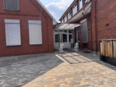 Klimatisierte 2 Zimmer Wohnung in wunderschöne  Mehrgenerationen Haus