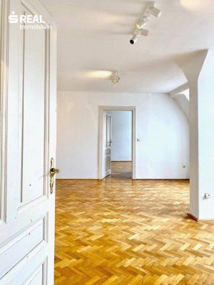 ORIGINAL ALTBAU DG-WOHNUNG - NAHE SCHMELZ - KEIN LIFT