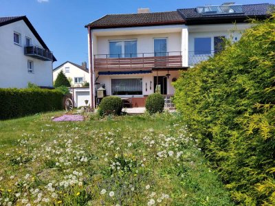 renovierungsbedürftige DHH mit tollem Grundstück in ruhiger Bestlage von Puchheim