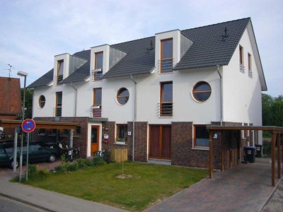 STRAUSBERG VORSTADT- BERLIN: ACHTUNG KAUFPREIS REDUZIERT! 4 REIHENHÄUSER-MASSIV– NEUBAU IN TOPLAGE!