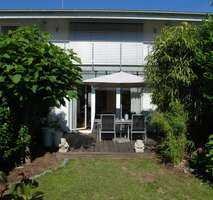 Stilvolles RMH in Top-Lage am Bunten Garten – Privatsphäre trifft Architektur