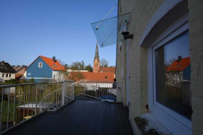 Modernisierte, geräumige Altbauwohnung mit Charme für den jungen 2-3 Personenhaushalt