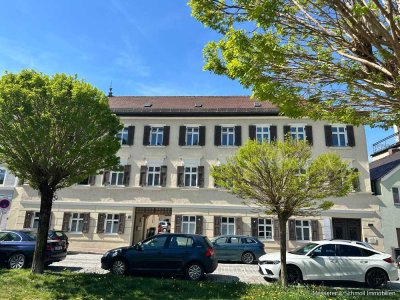 Traumhafte Altbauwohnung im Erstbezug nach Sanierung  
 Einmalige Lage in der Freyung!