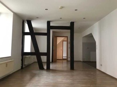 +++ Helle 3 Raumwohnung mit tollen Balken +++