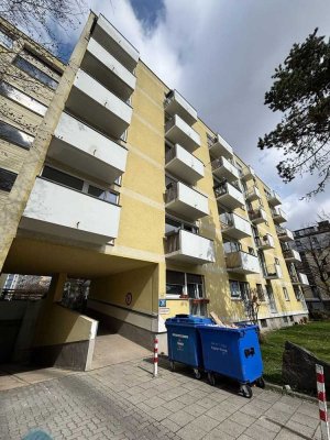 Exklusive 1,5-Zimmer-Wohnung mit Balkon in München Sendling-Westpark