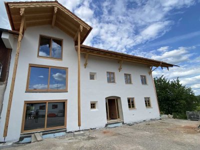 Erstbezug 4-Zimmer-Wohnung mit EBK - Panoramablick über Glonn