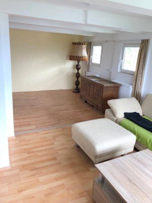 SONNIGE, RENOVIERTE 4 ZIMMERWOHNUNG