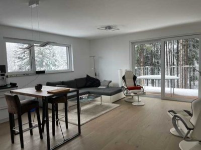 Stilvolle Penthouse-Wohnung mit zwei Balkonen in Traunreut
