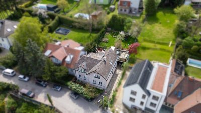 Familienfreundliches Mehrfamilienhaus mit Fernblick über Kierling – 2 Wohneinheiten mit Potenzial !