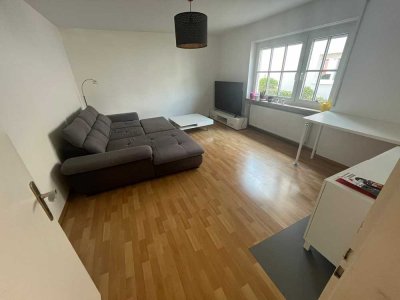 Geschmackvolle 2-Zimmer-EG-Wohnung mit großer Einbauküche in Konstanz-Dettingen