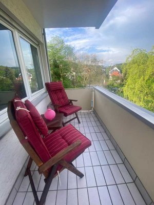 gepflegte 2-Zimmer-Wohnung mit Einbauküche in Wiesbaden- möbeliertes Wohnen auf Zeit