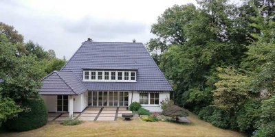 Geräumige Villa mit Pool