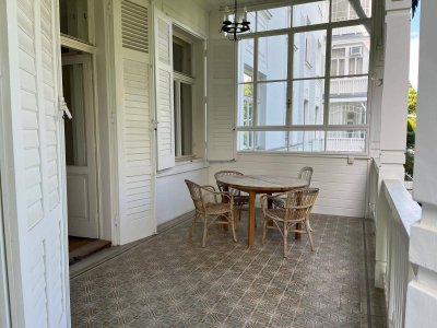 Wunderschöne, repräsentative Altbau-Beletage in Hietzinger Bestlage mit Gartenbenützung
