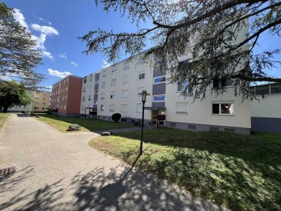 Gepflegte 3-Zimmer-Wohnung + großer Essdiele mit Wohnpotenzial, Loggia und Garage in Rheinfelden!
