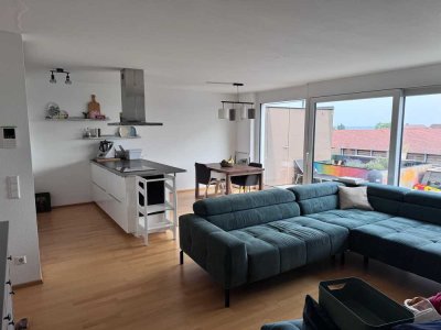 Wunderschöne helle Penthouse Wohnung