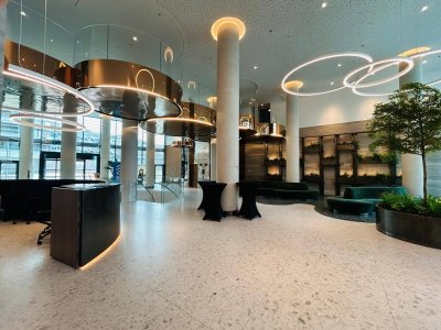 PROVISIONSFREI! DANUBEFLATS! ERSTBEZUG! DIREKT AM WASSER! &amp; DER U1 ! GYM! POOL! FUßBODENKÜHLUNG! EINBAUKÜCHE! WEITBLICK.