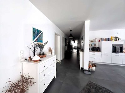Lichtdurchflutete 3-Zimmer-Wohnung mit Balkon & Stellplatz in Godshorn