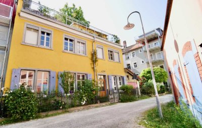 Historisches Stadthaus in zentraler Lage in KN-Petershausen 5,5 Räume, 190qm