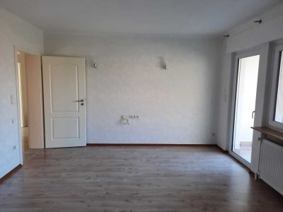 Ruhig gelegene 2,5 Zimmerwohnung mit Einbauküche im EG am Stadtrand von Bad Hersfeld