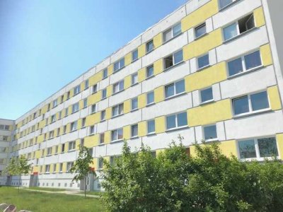Schöne 3 Zimmer Wohnung mit Einbauküche!