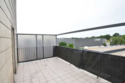 Frisch renoviert! Großzügige 3-Zimmer-Wohnung  mit Terrasse zu vermieten