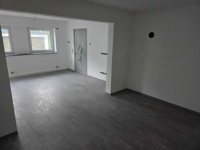 Renoviertes Freistehendes Einfamilienhaus in Burgberg (Giengen) zu Vermieten