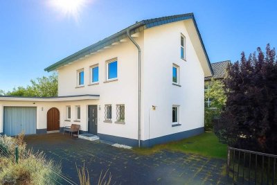 Familienidyll in Toplage von Dieburg. Freistehendes Einfamilienhaus mit großem Garten u. viel Platz