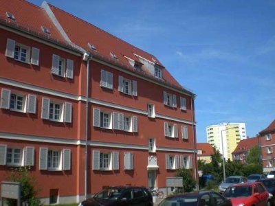 Hell durchflutete 2-Zimmer-Wohnung mit Balkon in ruhiger Lage - Nähe Wöhrder See