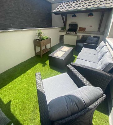 Stilvolle, neuwertige 2,5-Raum-Terrassenwohnung mit geh. Innenausstattung mit EBK