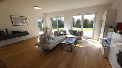 Modernes Einfamilienhaus im Grünen und stadtnah