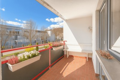 Helle 4-Zimmer-Wohnung mit Loggia &amp; Lift - Top Lage in Schwaz – provisionsfrei bis Herbst!