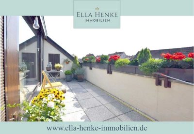 Lichtdurchflutete Dachgeschosswohnung mit großem Balkon ...