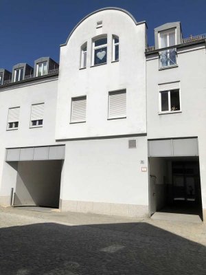 Attraktive und vollständig renovierte 2,5-Raum-Wohnung in Riedenburg