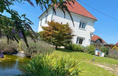 Groooooooßer Garten mit charmanter Altbestands-Villa