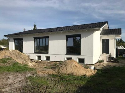 TOP- Gelegenheit - Kernsaniertes Wohnhaus zum Fertigbauen