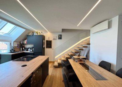 FERNBLICK! HOCHWERTIGE DG-WOHNUNG MIT DACHTERRASSE NAHE DONAU