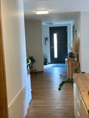 große 3-Zimmer Wohnung mit Terrasse in Helmstadt