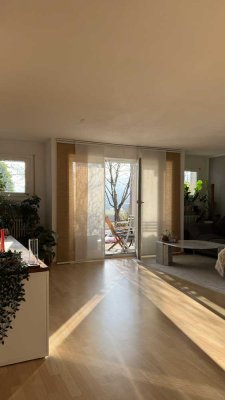Helle gut geschnittene Wohnung mit Süd-Terrasse