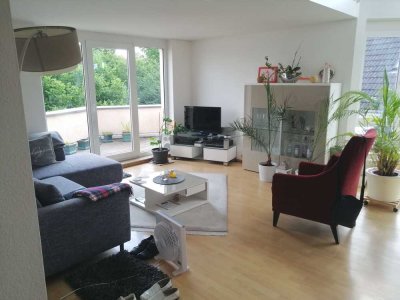 Moderne Maisonette mit Galerie, Einbauküche & Balkon in ruhiger Lage von Schildgen