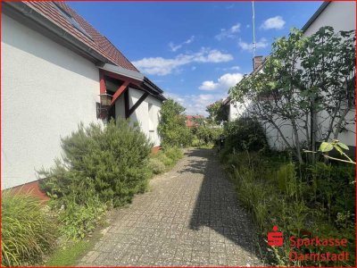 Einfamilienhaus für Gartenliebhaber mit großem Grundstück in Eschollbrücken