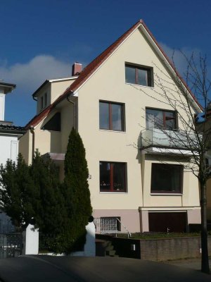 Individuelles Wohnen am Eichtalpark 2,5-Zi-Whg. im DG mit Loggia
