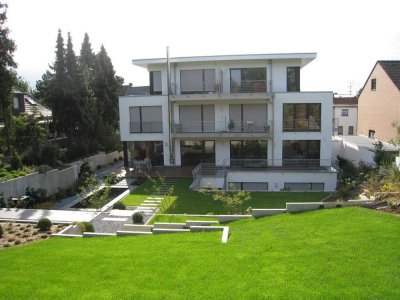 Exklusive 2,5-Zimmer-Terrassenwohnung im Staffelgeschoss mit Einbauküche, Stellplatz in Bedburg Erft