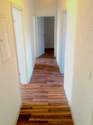 Provisionsfreie, sanierte DG-Wohnung mit Weitblick, Altbauflair & Top-Lage nahe Wöhrd & Stadtpark