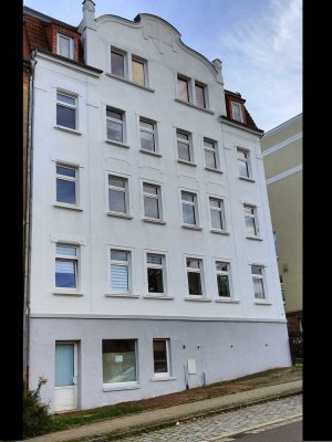 Preiswertes 22-Zimmer-Mehrfamilienhaus in Zeitz mit 8,6% Rendite p.a. und Denkmal-AfA!