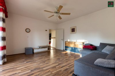 Großzügige, helle 2-Zimmer Wohnung