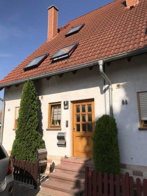 Gepflegte 3-Zimmer-Maisonette-Wohnung mit Balkon in Lambsheim